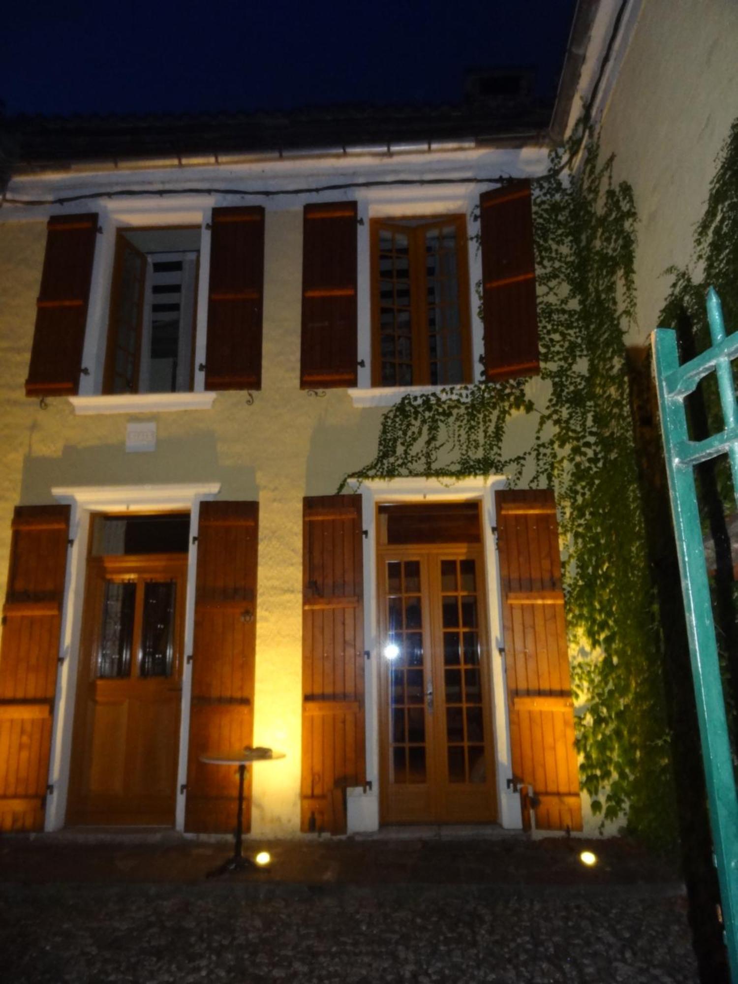 Le Pelerine Villa Sauveterre-de-Bearn ภายนอก รูปภาพ