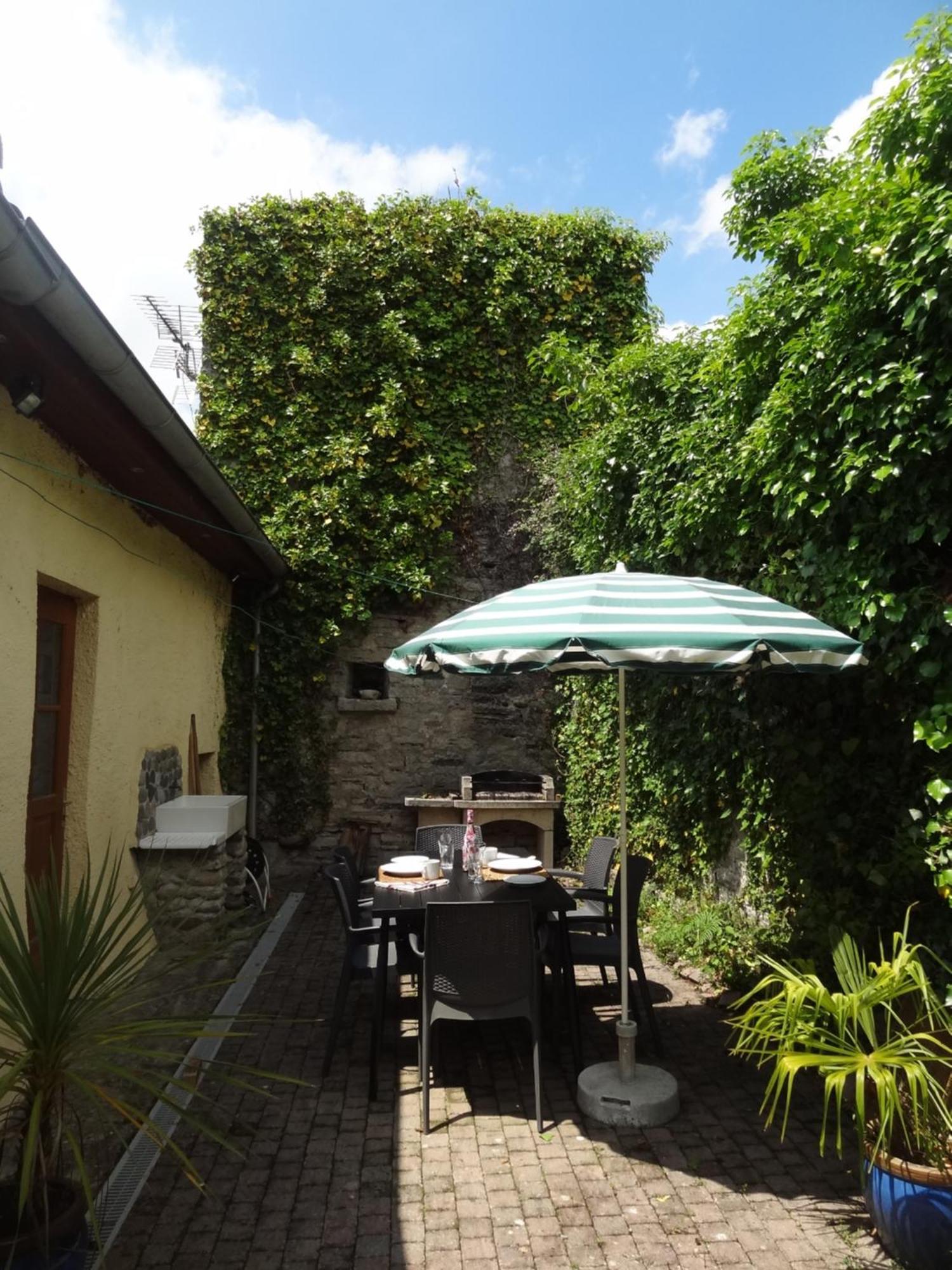 Le Pelerine Villa Sauveterre-de-Bearn ภายนอก รูปภาพ