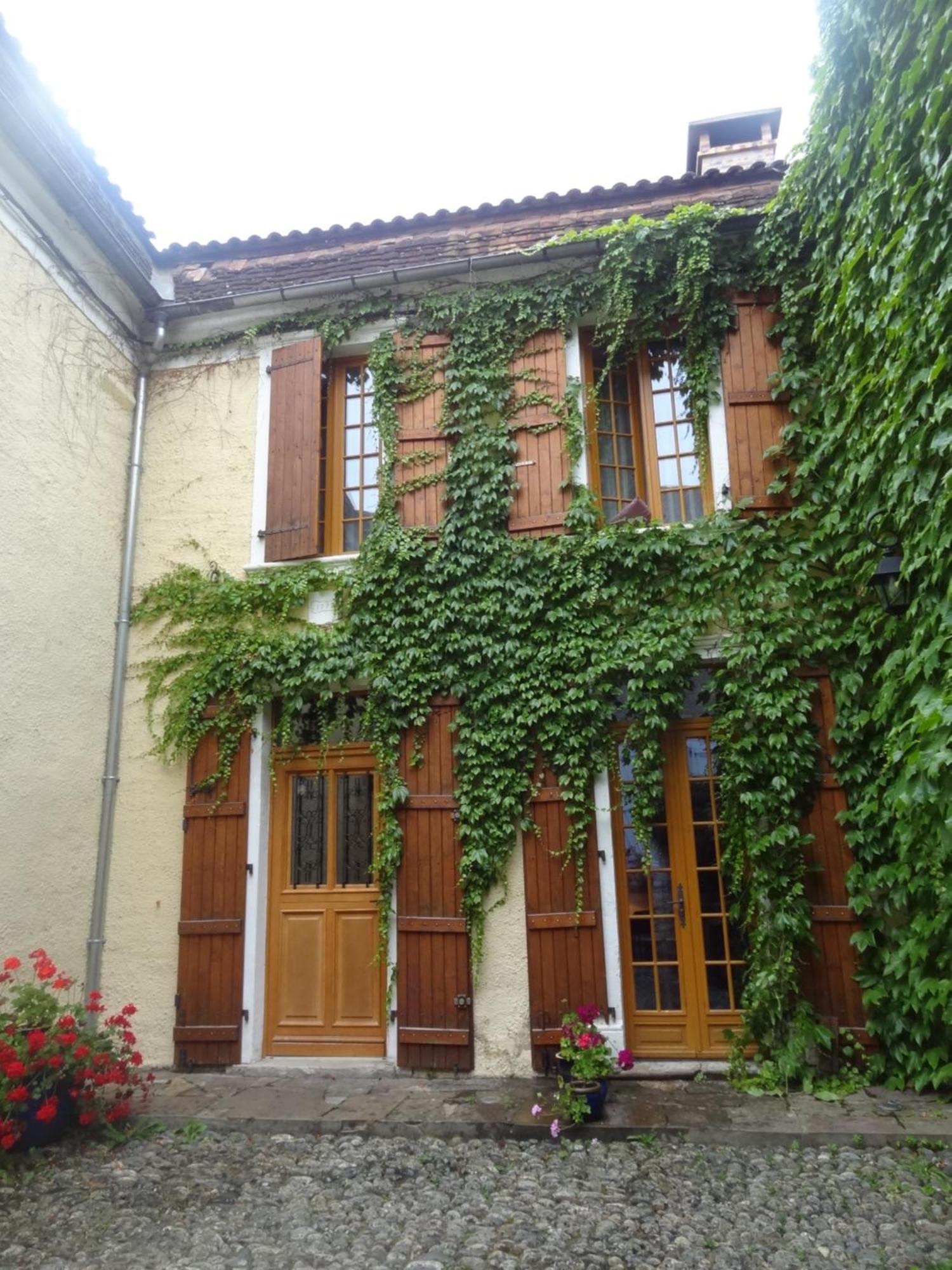 Le Pelerine Villa Sauveterre-de-Bearn ภายนอก รูปภาพ