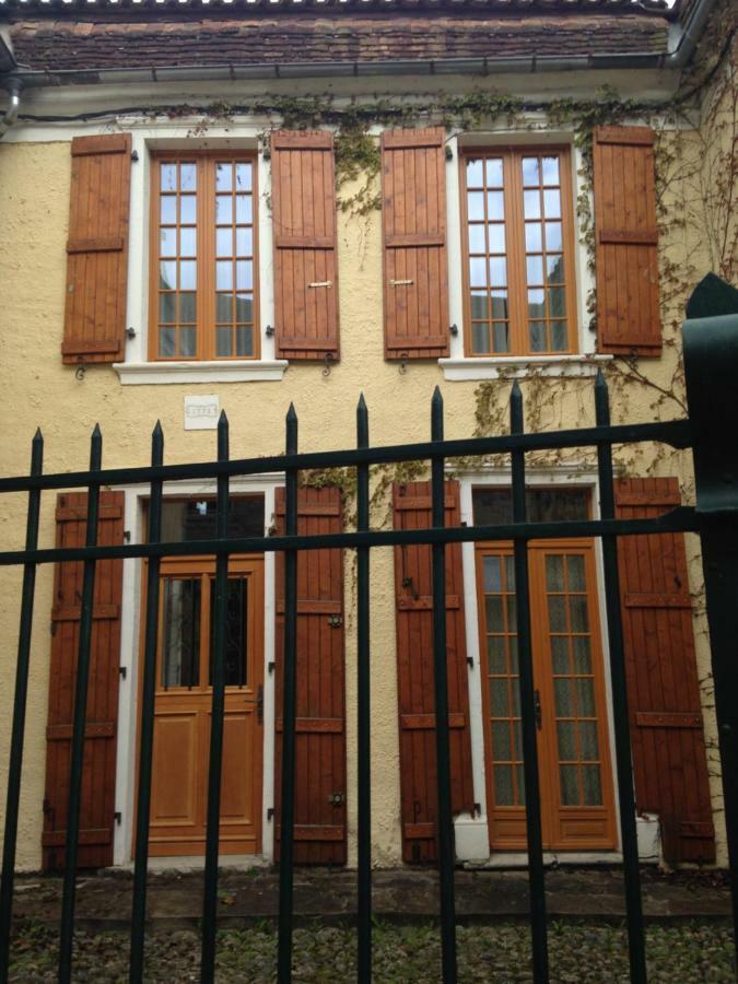 Le Pelerine Villa Sauveterre-de-Bearn ภายนอก รูปภาพ